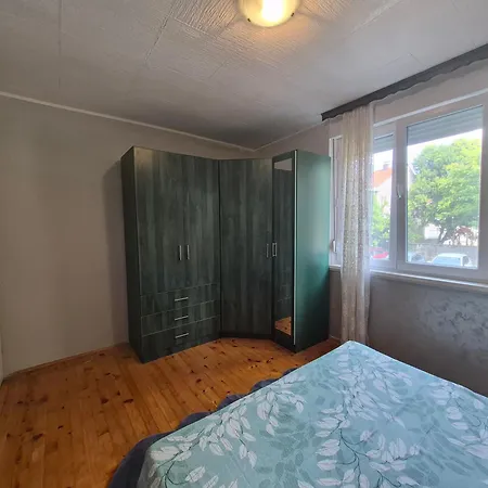 Boulevard Free Garage Parking Apartment *